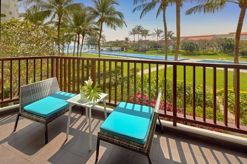 Pullman Danang Beach Resort 3