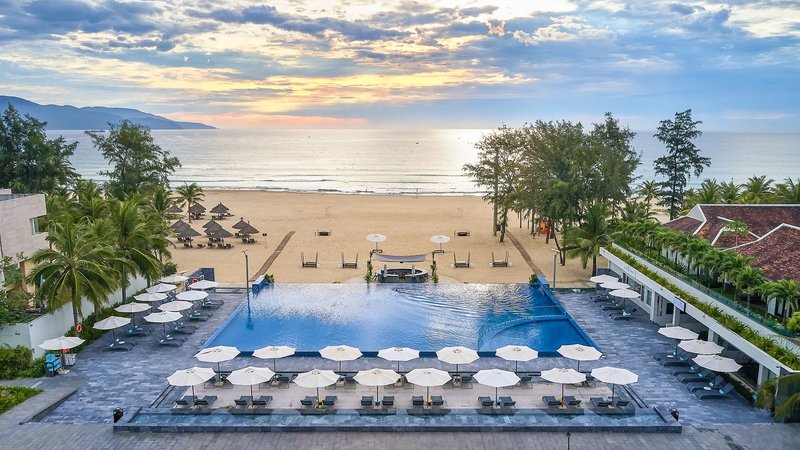 Pullman Danang Beach Resort 4