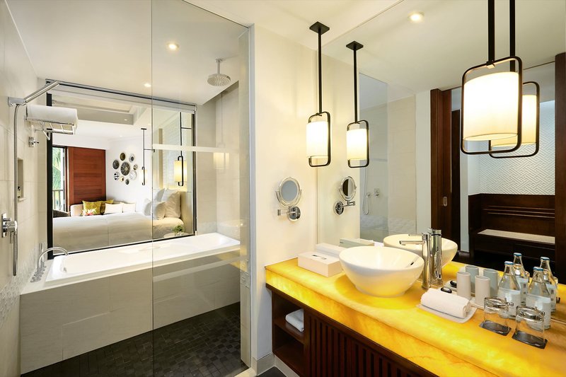 Pullman Danang Beach Resort 14