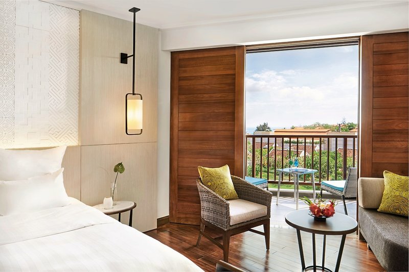 Pullman Danang Beach Resort 18