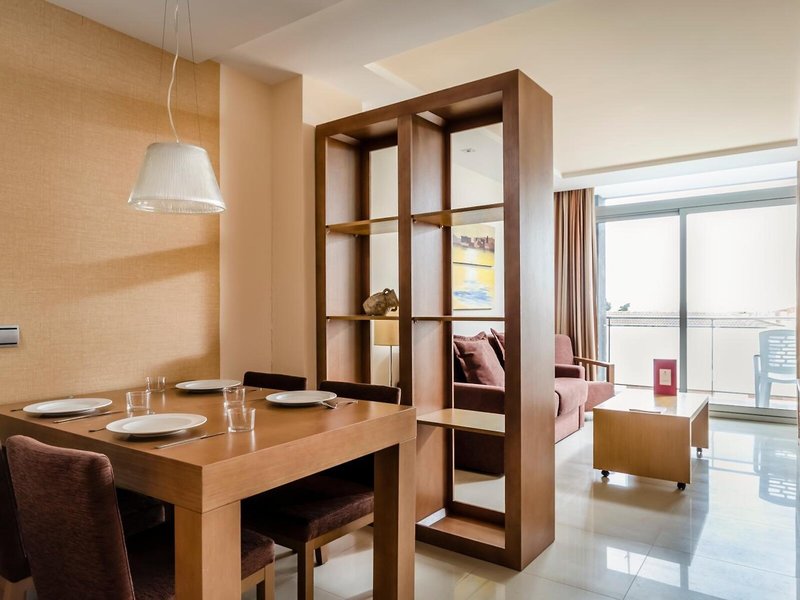 Exe Cunit Suites & Spa 32