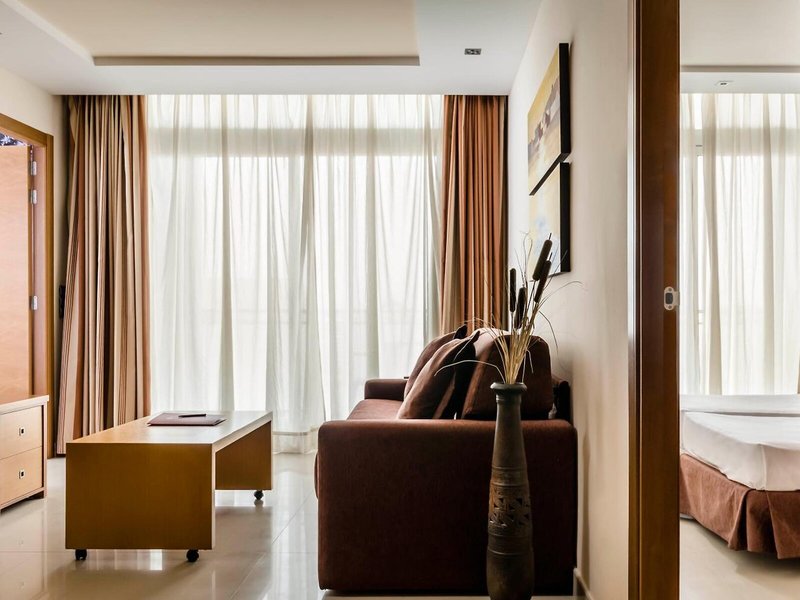 Exe Cunit Suites & Spa 36