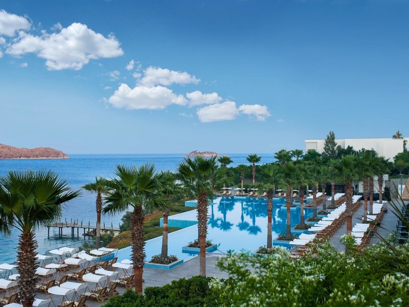 Xanadu Island Resort 12