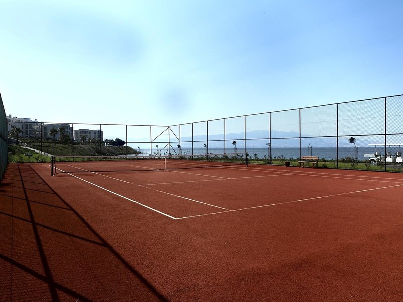 Xanadu Island Resort 36