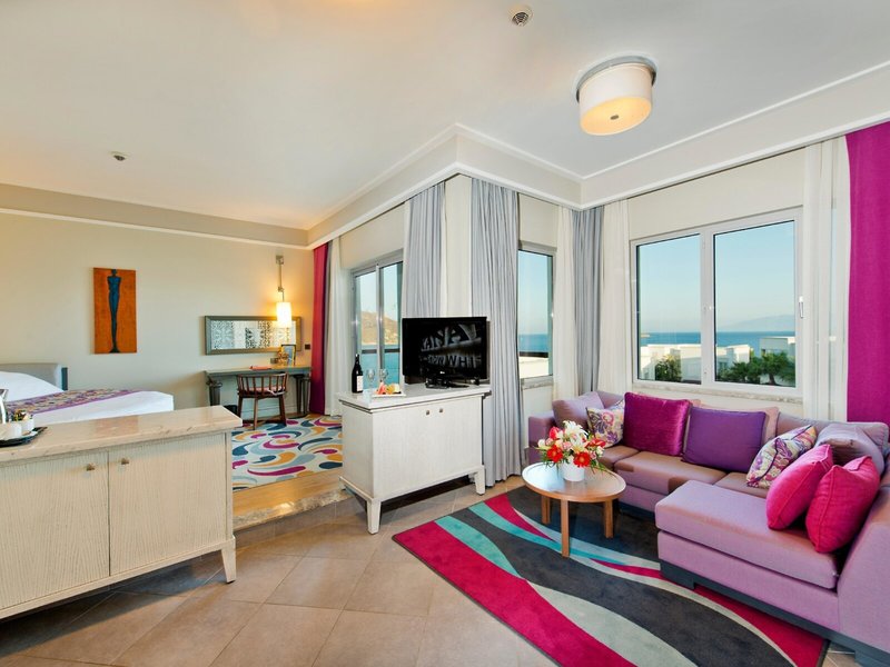 Xanadu Island Resort 48