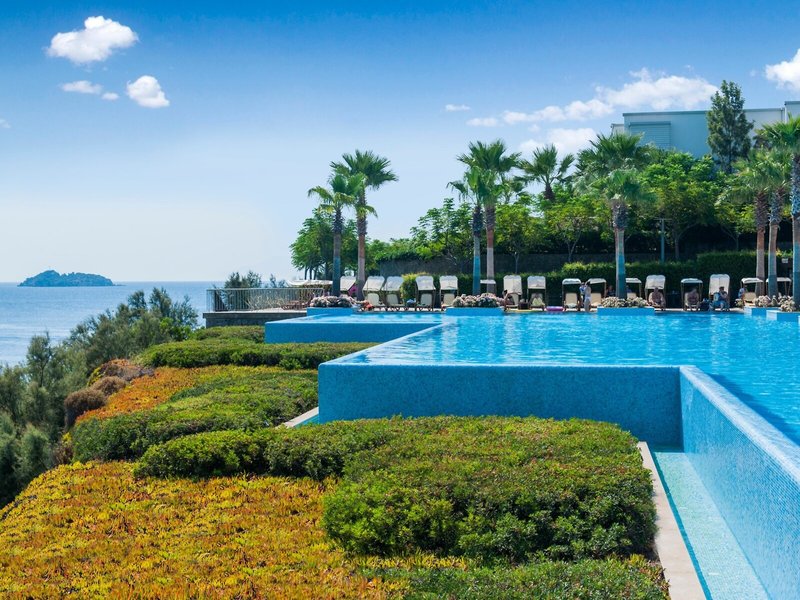 Xanadu Island Resort 13