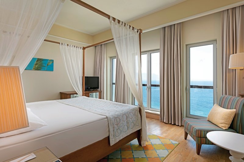 Xanadu Island Resort 9