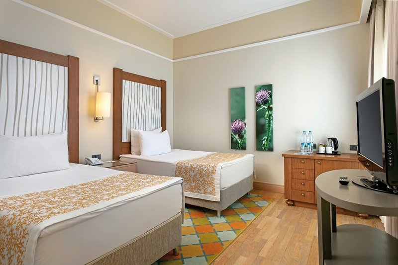 Xanadu Island Resort 12