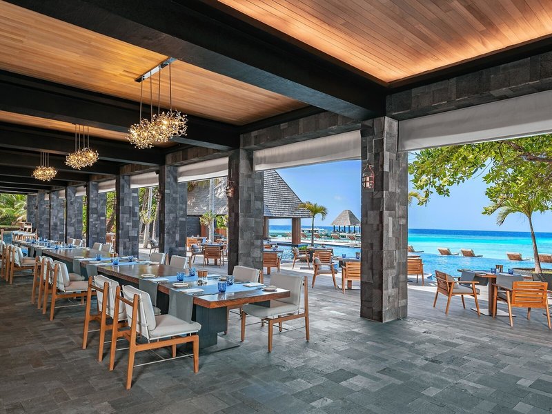 Anantara Kihavah Villas 10