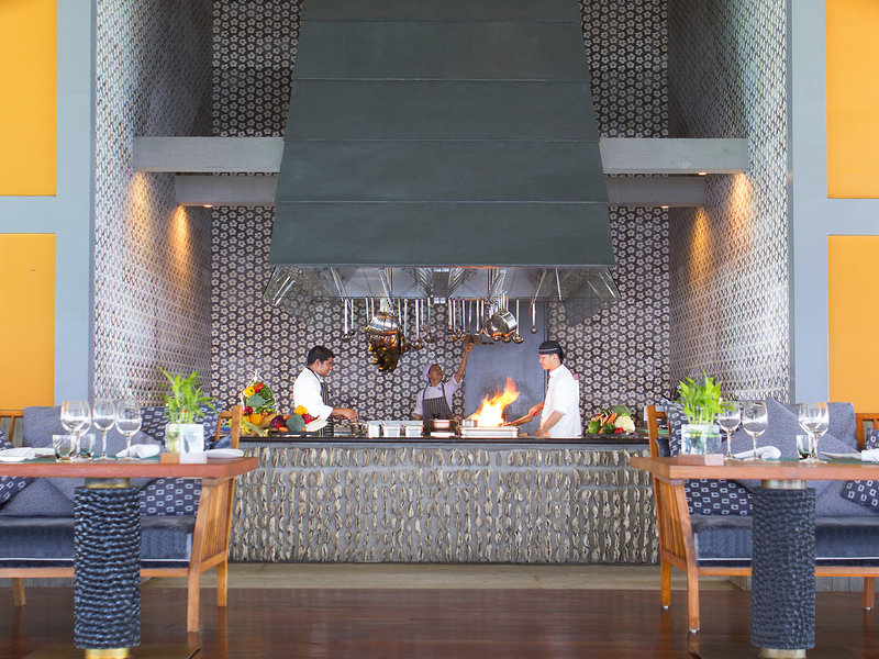 Anantara Kihavah Villas 17