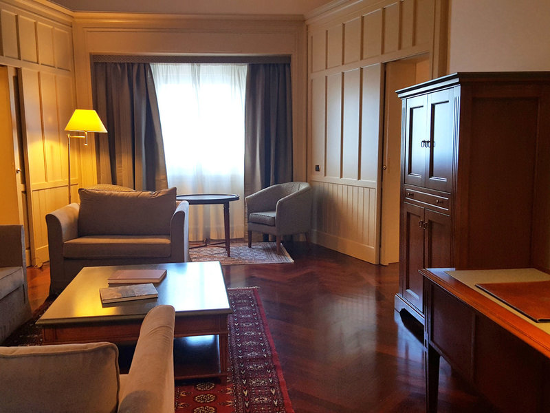 Grand Hotel Piazza Borsa 10