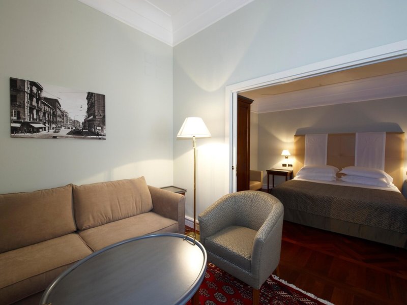 Grand Hotel Piazza Borsa 17