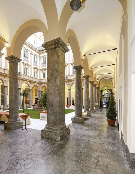 Grand Hotel Piazza Borsa 1