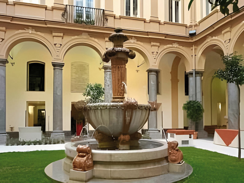 Grand Hotel Piazza Borsa 3