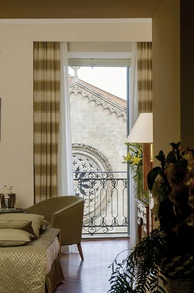 Grand Hotel Piazza Borsa 7