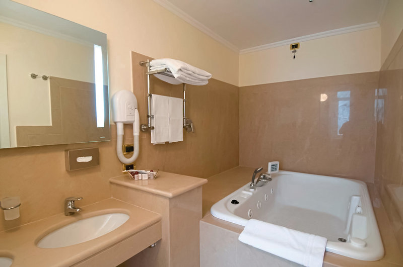 Grand Hotel Piazza Borsa 11