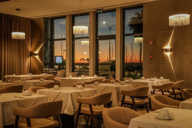 Real Marina Hotel & Spa 3