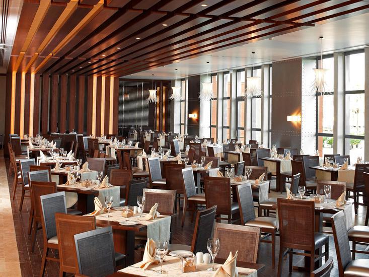 Real Marina Hotel & Spa 6