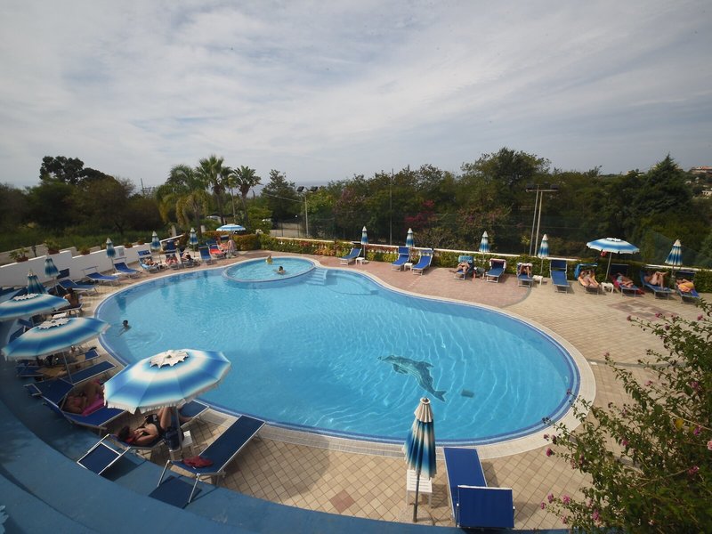 Villaggio Pineta Petto Bianco 12