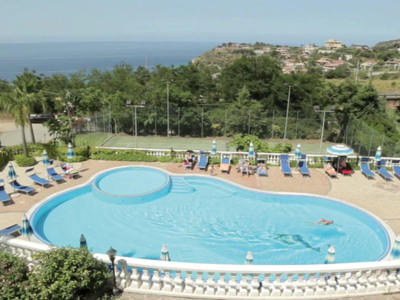 Villaggio Pineta Petto Bianco 13