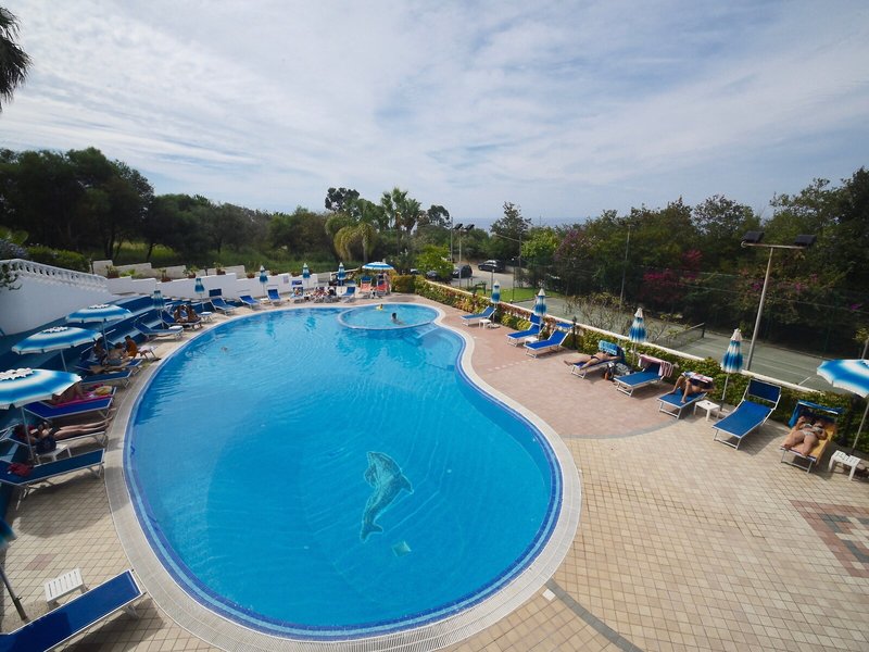 Villaggio Pineta Petto Bianco 15