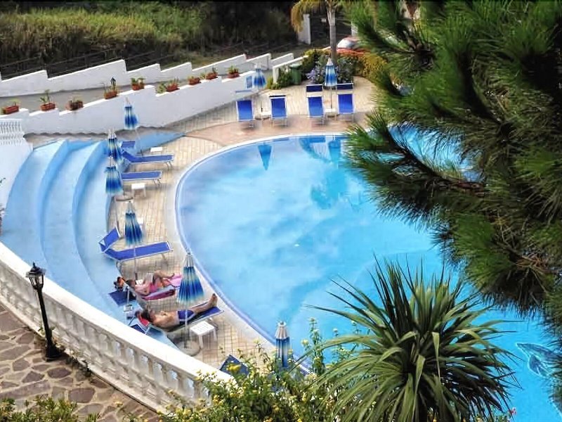 Villaggio Pineta Petto Bianco 17