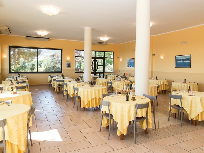 Villaggio Pineta Petto Bianco 28