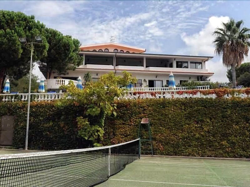 Villaggio Pineta Petto Bianco 32