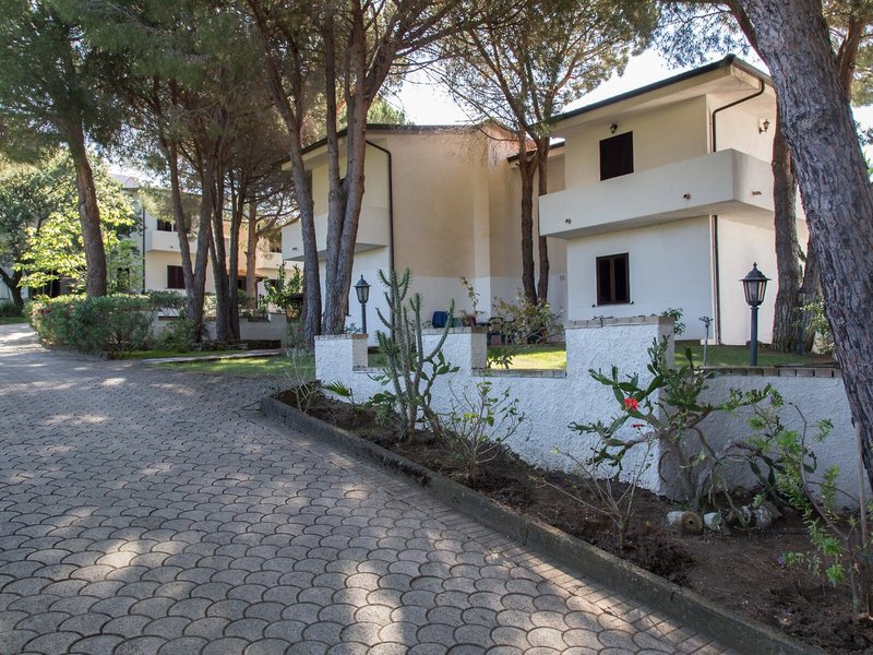 Villaggio Pineta Petto Bianco 40