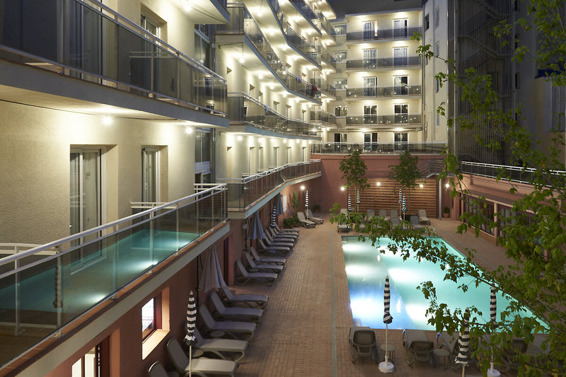 tent Lloret de Mar 4