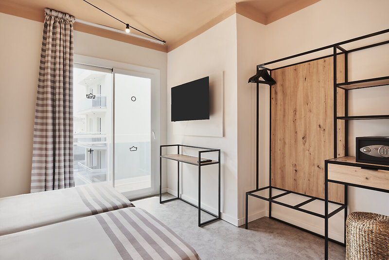 tent Lloret de Mar 8