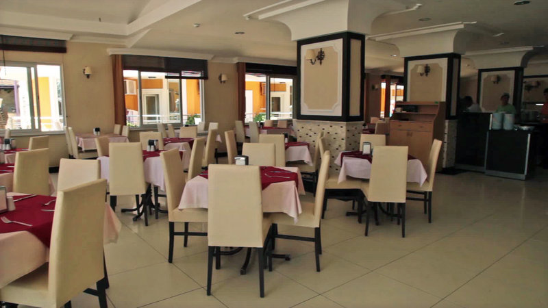 Clover Magic Park Beach Hotel 8
