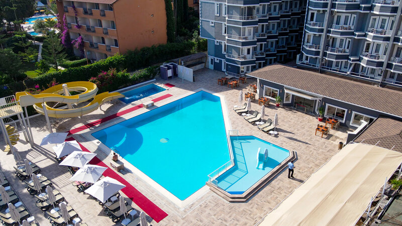 Clover Magic Park Beach Hotel 3