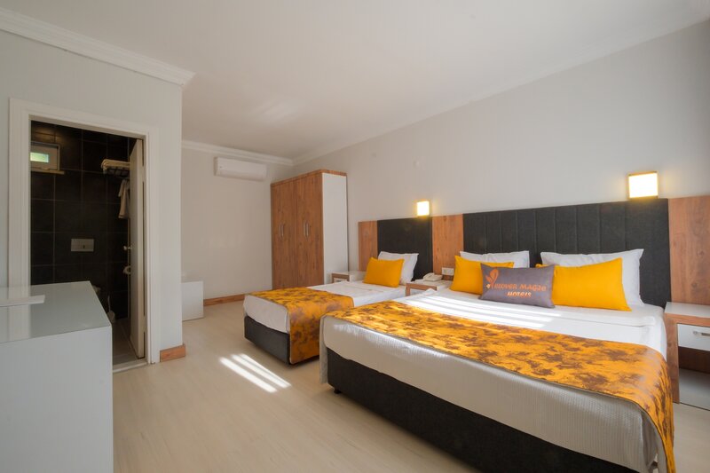 Clover Magic Park Beach Hotel 14