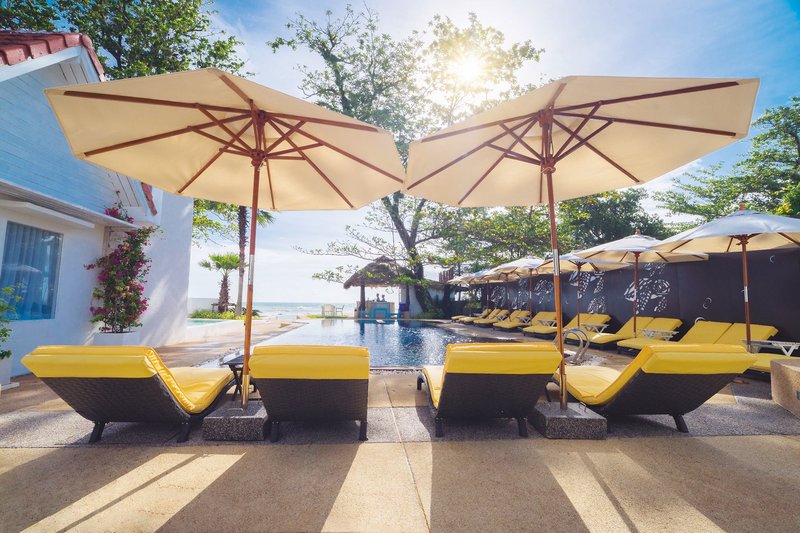 Ocean Breeze Resort 2