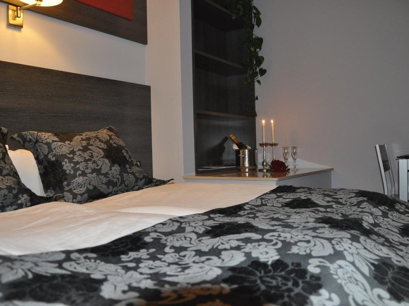 Casablanca Suites - Erwachsenenhotel ab 21 Jahre 8