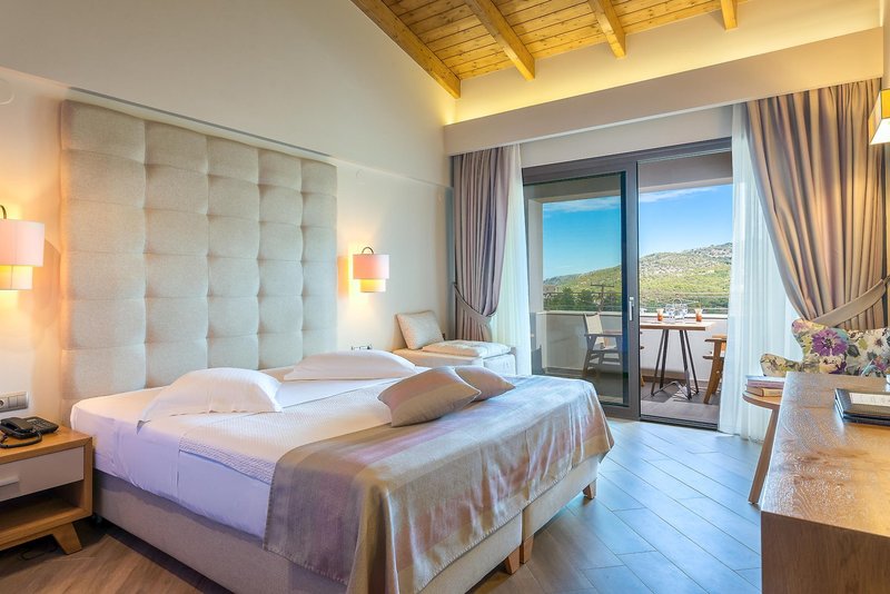 Sivota Diamond Resort & Spa 14