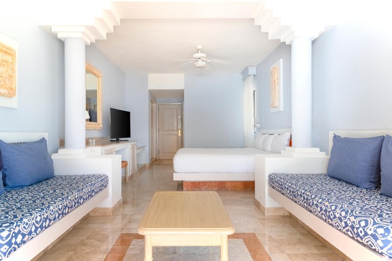 Iberostar Waves Tucán 52