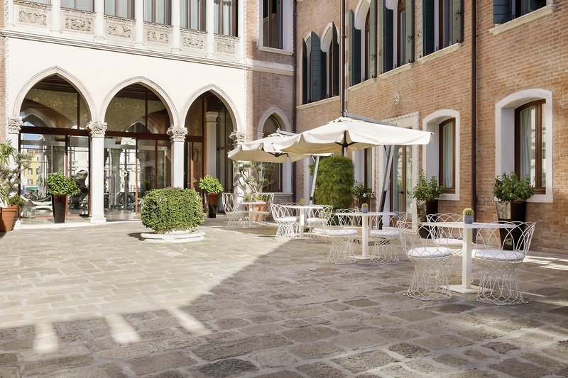 SINA Centurion Palace 6