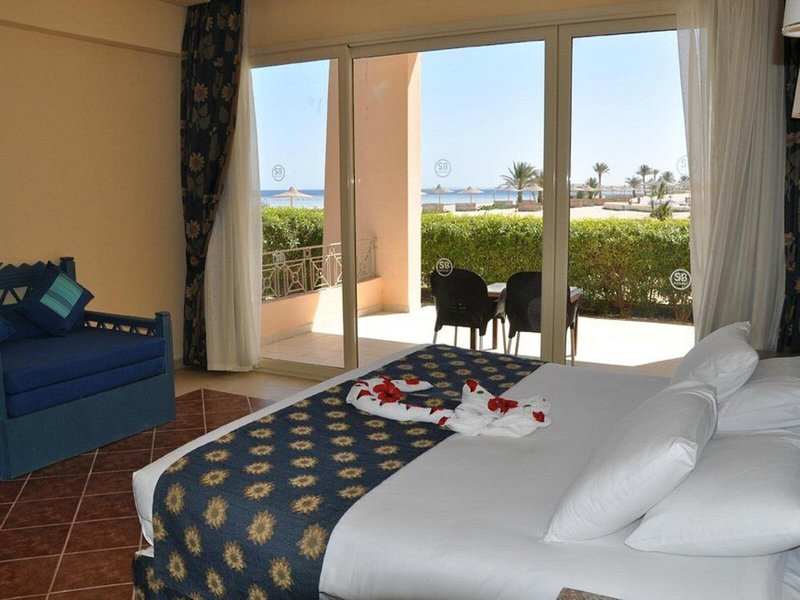 Paradise Club Shoni Bay 30