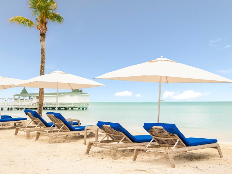 Royalton CHIC Antigua 3