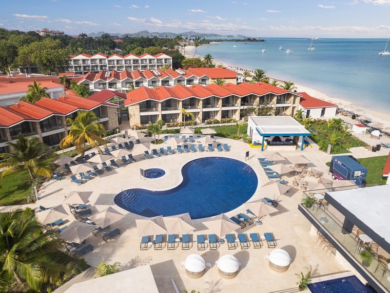 Royalton CHIC Antigua 9