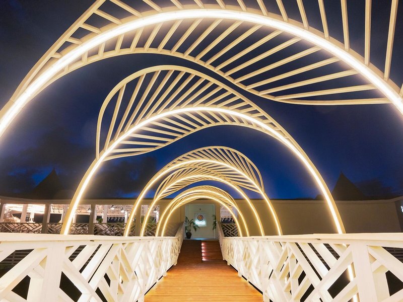 Royalton CHIC Antigua 13