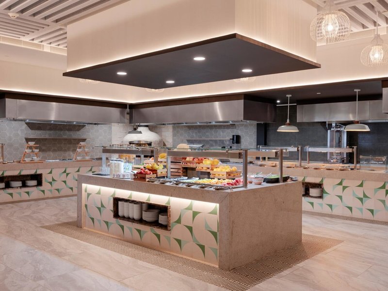 Royalton CHIC Antigua 18