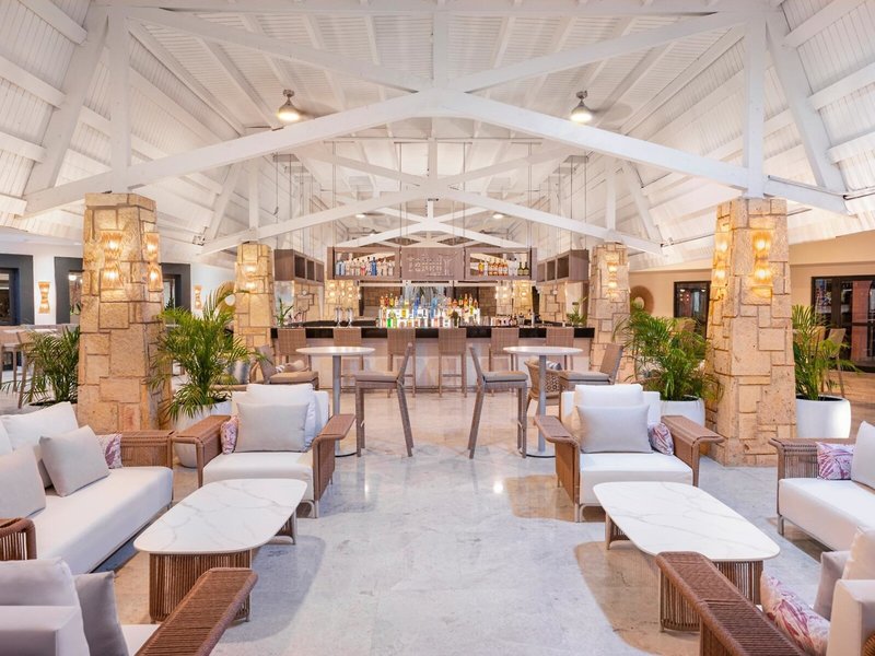 Royalton CHIC Antigua 22