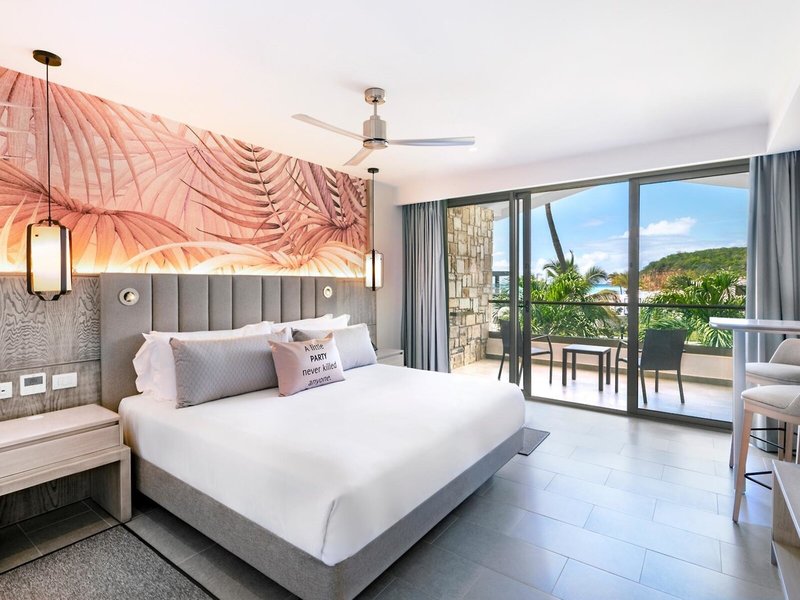 Royalton CHIC Antigua 37