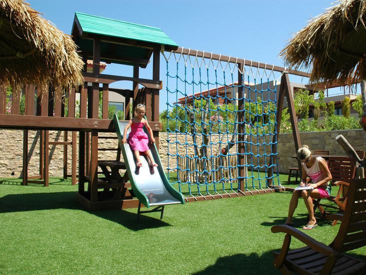 Apollonion Asterias Resort & Spa 14