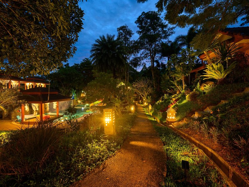 Thai Modern Resort 3