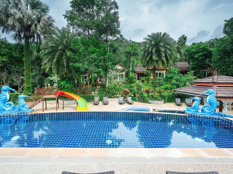 Thai Modern Resort 18