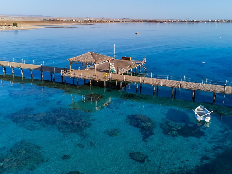 Amwaj Blue Beach Resort & Spa 4